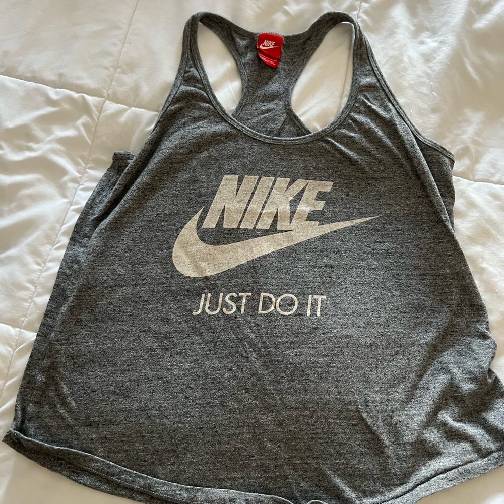 Vintage Nike Women large Tank, red label.